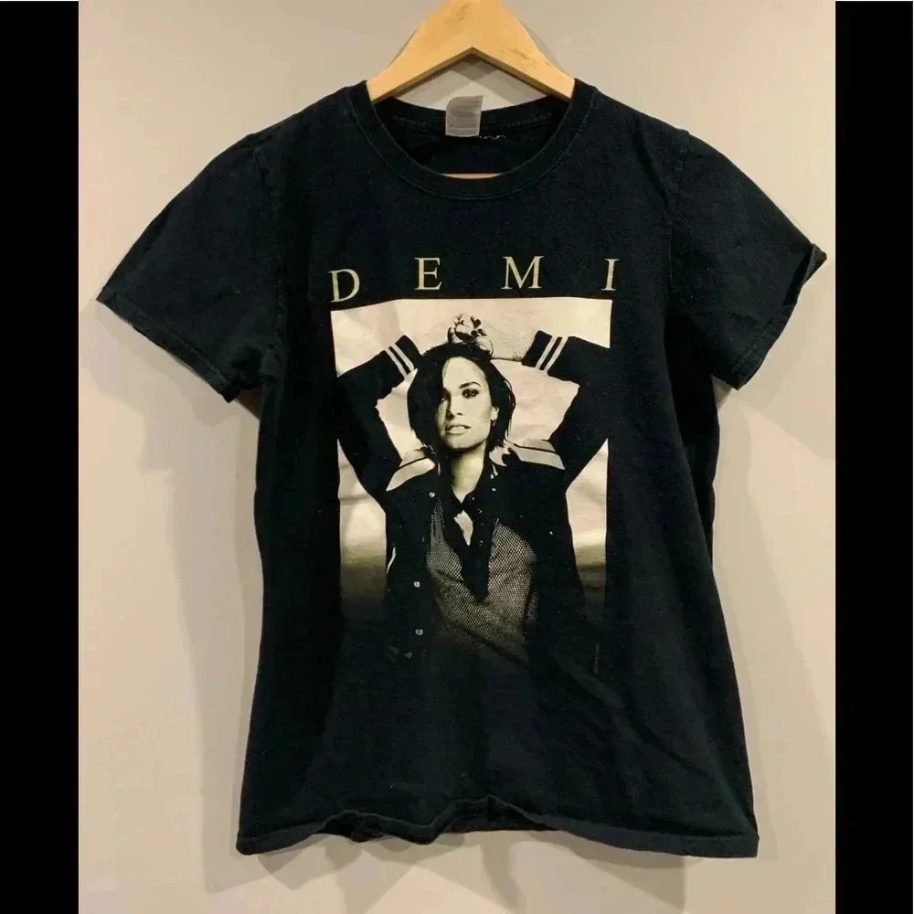 Demi Lovato  2016 Tour Concert Shirt